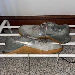 Men’s Nike Training Shoes Size 10.5